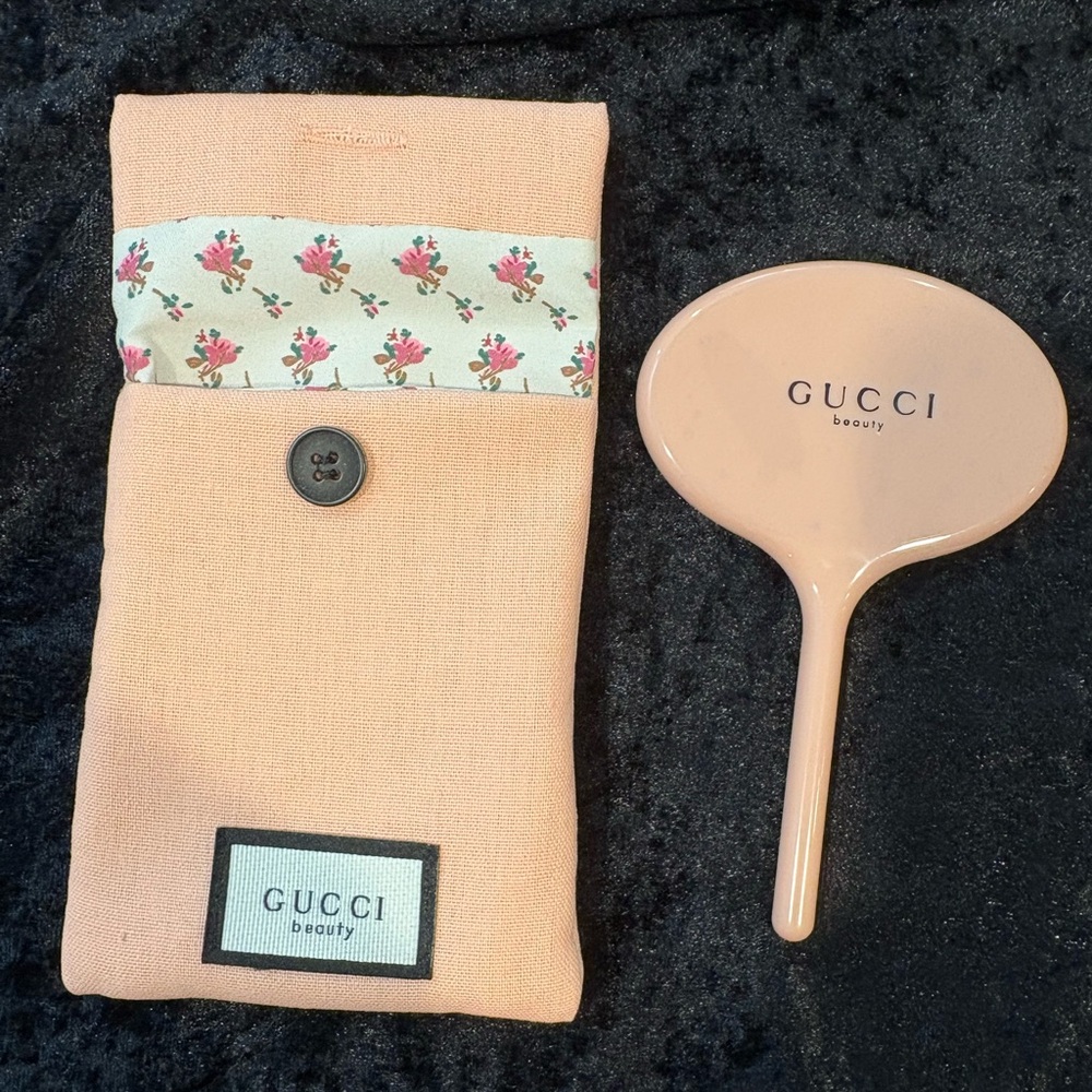 Gucci Beauty Beige Pouch GWP MIRROR